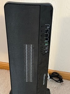 lot 798 image: DeLonghi Ceramic Heater
