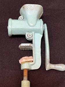 lot 860 image: Toy Vintage Meat Grinder