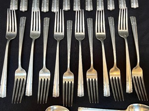 lot 866 image: Chapel Bells by Alvin Sterling Flatware