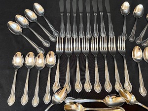 lot 868 image: Stainless Flatware by Columbia