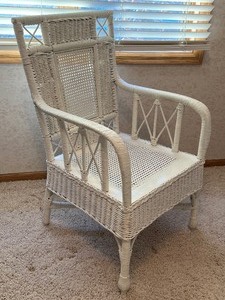 lot 883 image: White Painted Vintage Wicker Chair