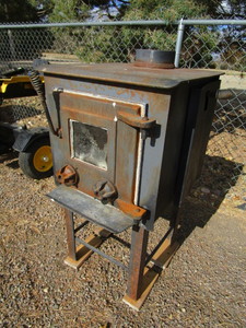 lot 10 image: Wood Stove