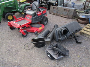 lot 5 image: Gravely ZTX-52 Mower