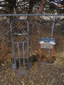 lot 19 image: (2) 2 Wheel Hand Carts