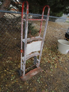 lot 20 image: Appliance Moving Cart