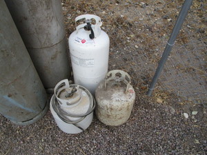 lot 27 image: (3) Propane Tanks