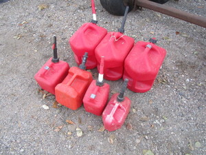 lot 46 image: (7) Gas Jugs