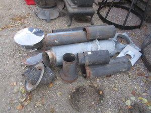 lot 49 image: Stove Pipes & Caps
