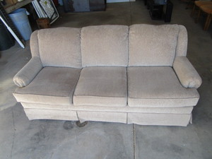 lot 106 image: Couch