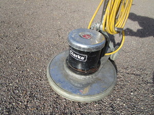 lot 20-E image: CFP-2000 Floor Scrubber