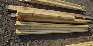 lot 118 image: 4x4s, 2x2s, Posts & Misc. Lumber