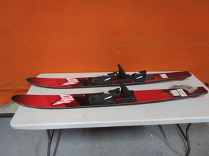 lot 76 image: (New) Water Skis