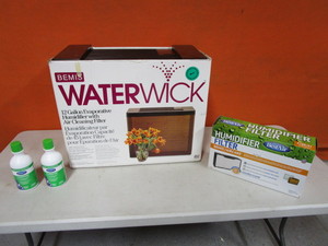 lot 83 image: Humidifier