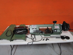 lot 126 image: (New) (un-assembled) Band Saw