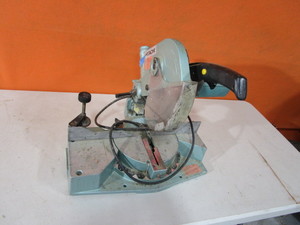 lot 127 image: Miter Saw
