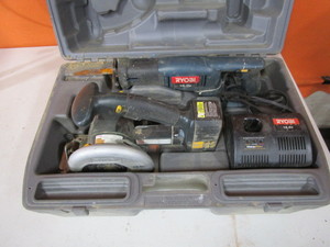 lot 141 image: 18v Saws