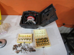 lot 154 image: Router & Bits