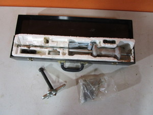 lot 159 image: Slide Hammer & Puller