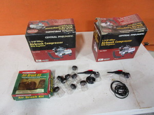 lot 185 image: Air Brush Kits & Compressors
