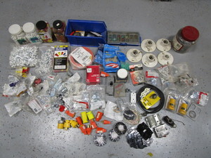 lot 253 image: Misc. Electrical Items