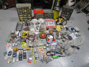 lot 257 image: Large Lot of Hardware & Misc. Items (see pics)