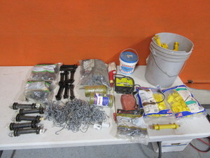 lot 200 image: Electric Fencing Supplies & Hot Shot