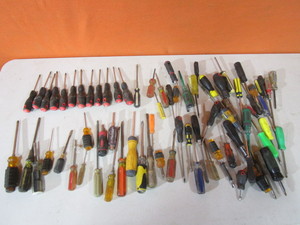 lot 204 image: Screwdrivers & Torx Drivers