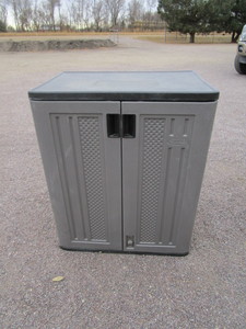 lot 223 image: Patio Cabinet wContents of Grilling Items
