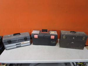 lot 233 image: Tool Boxes