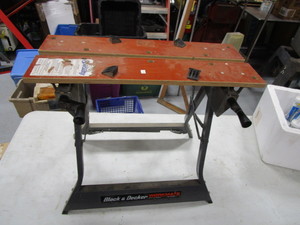 lot 274 image: Workmate Table