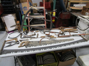 lot 312 image: Vintage Items