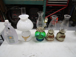 lot 326 image: Vintage Oil Lamps