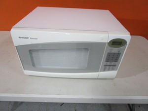 lot 342 image: Microwave