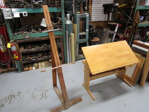 lot 349 image: Painting Easel & Adjustable Height Drawing Table