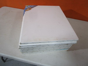 lot 357 image: (11) 16x20x34 Artist Canvas