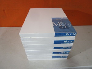 lot 358 image: (10) 16x20x1 12 Artist Canvas