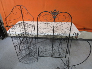 lot 362 image: Metal Corner Shelf, Plant Hanger, Panel