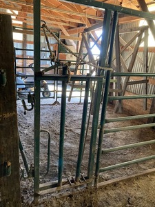lot 72 image: Calving Pen