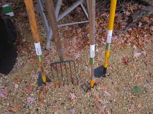 lot 61 image: Garden Tools