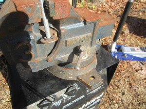 lot 58 image: Rockford Bench Vise