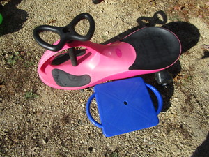 lot 66 image: Childs Scooters