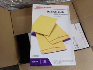 lot 3 image: Office Depot Box of 100 - 9 12 x 1...