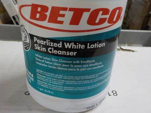 lot 28 image: BETCO 1 Gallon Pearlized White Loti...