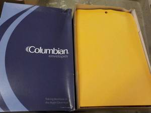 lot 43 image: 100 Columbia 9 x 12 Clasp and Gumm...