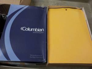 lot 44 image: 100 Office Depot Reinforced 3 Tab F...