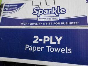 lot 47 image: Sparkle 2 ply paper towels