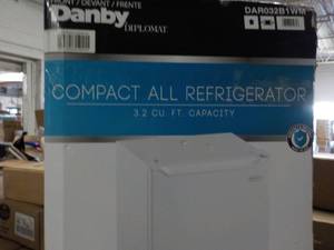 lot 82 image: Danby 3.2 cu ft Compact Refrigerato...