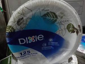 lot 83 image: 125 Dixie 8 12 Paper Plates...