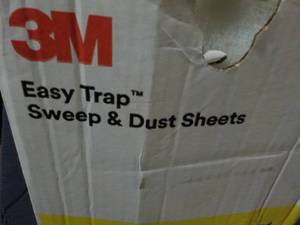 lot 113 image: 3M Easy Trap Sweep and Dust Sheets...