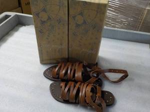 lot 195 image: 2 Pair Free People Sunfver Brown Sa...